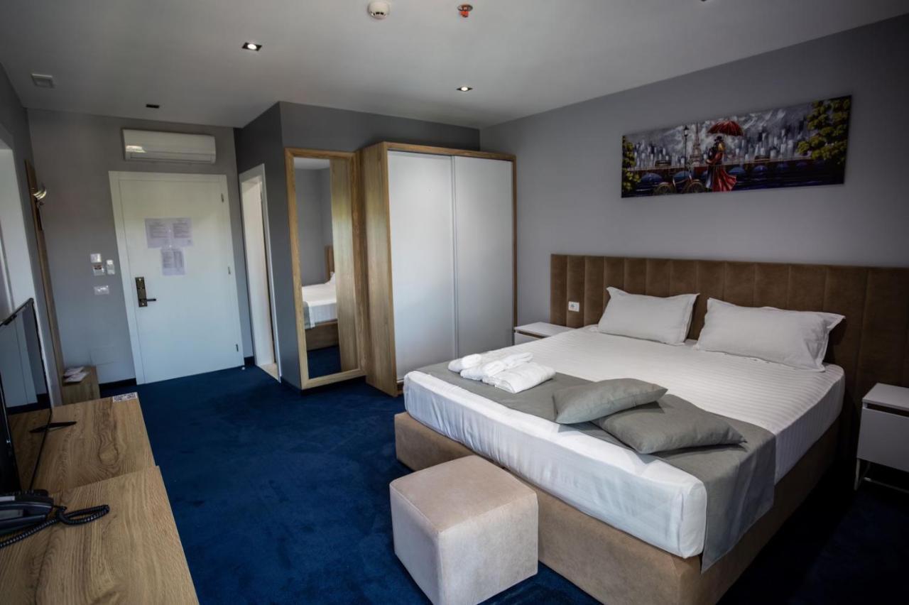 Hotel Nuevo Deluxe Shëngjin Exteriér fotografie
