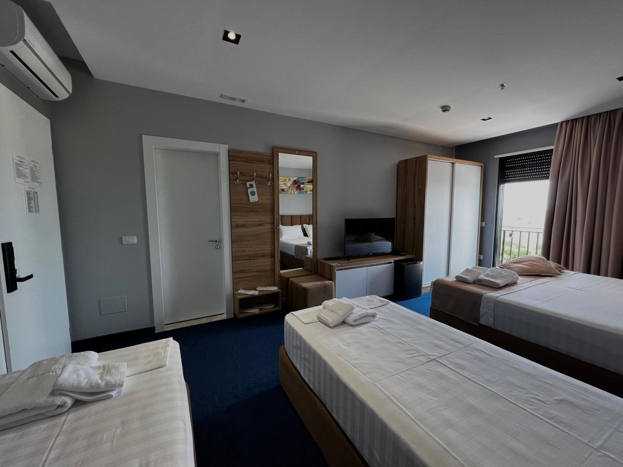 Hotel Nuevo Deluxe Shëngjin Exteriér fotografie