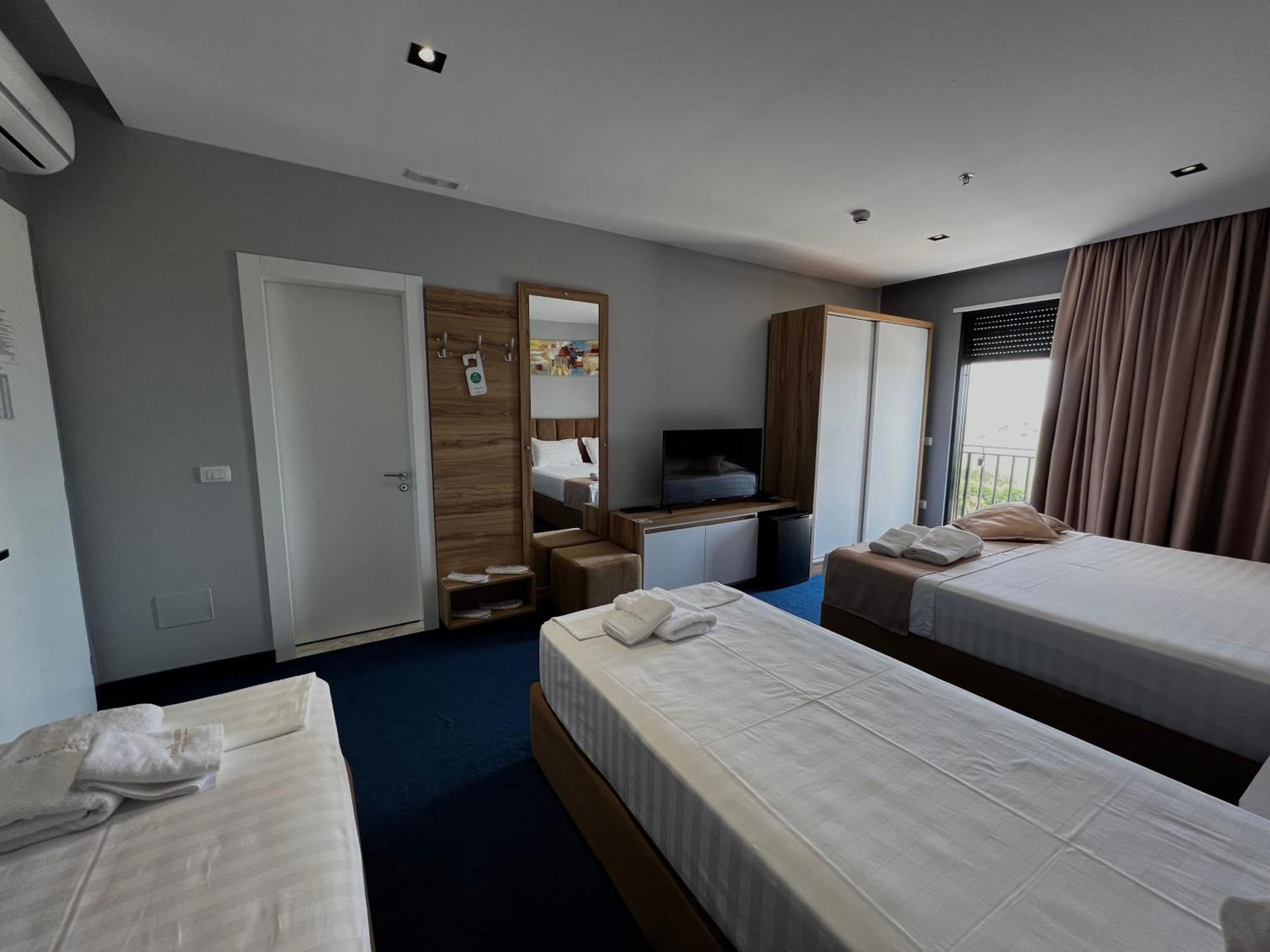 Hotel Nuevo Deluxe Shëngjin Exteriér fotografie